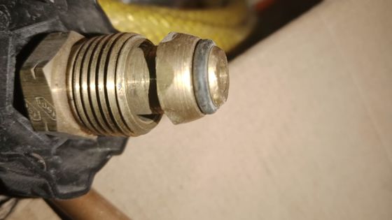 3 inç NBR HNBR FKM fişleme valfi mühürleme kiti FIG 1502 Petrol sahası hizmetindeki fişleme valfi mühürleri için
